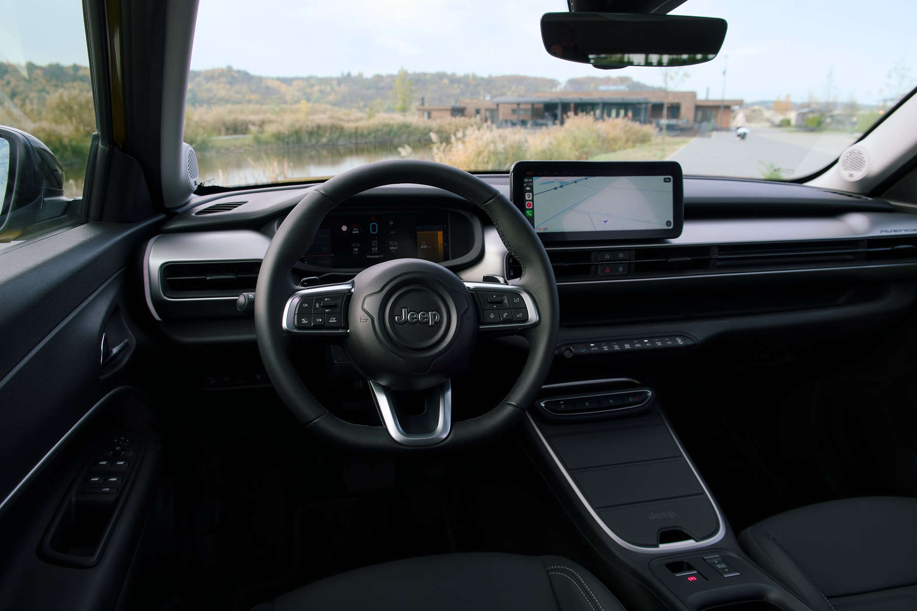 Jeep Avenger e-Hybrid, місце водія