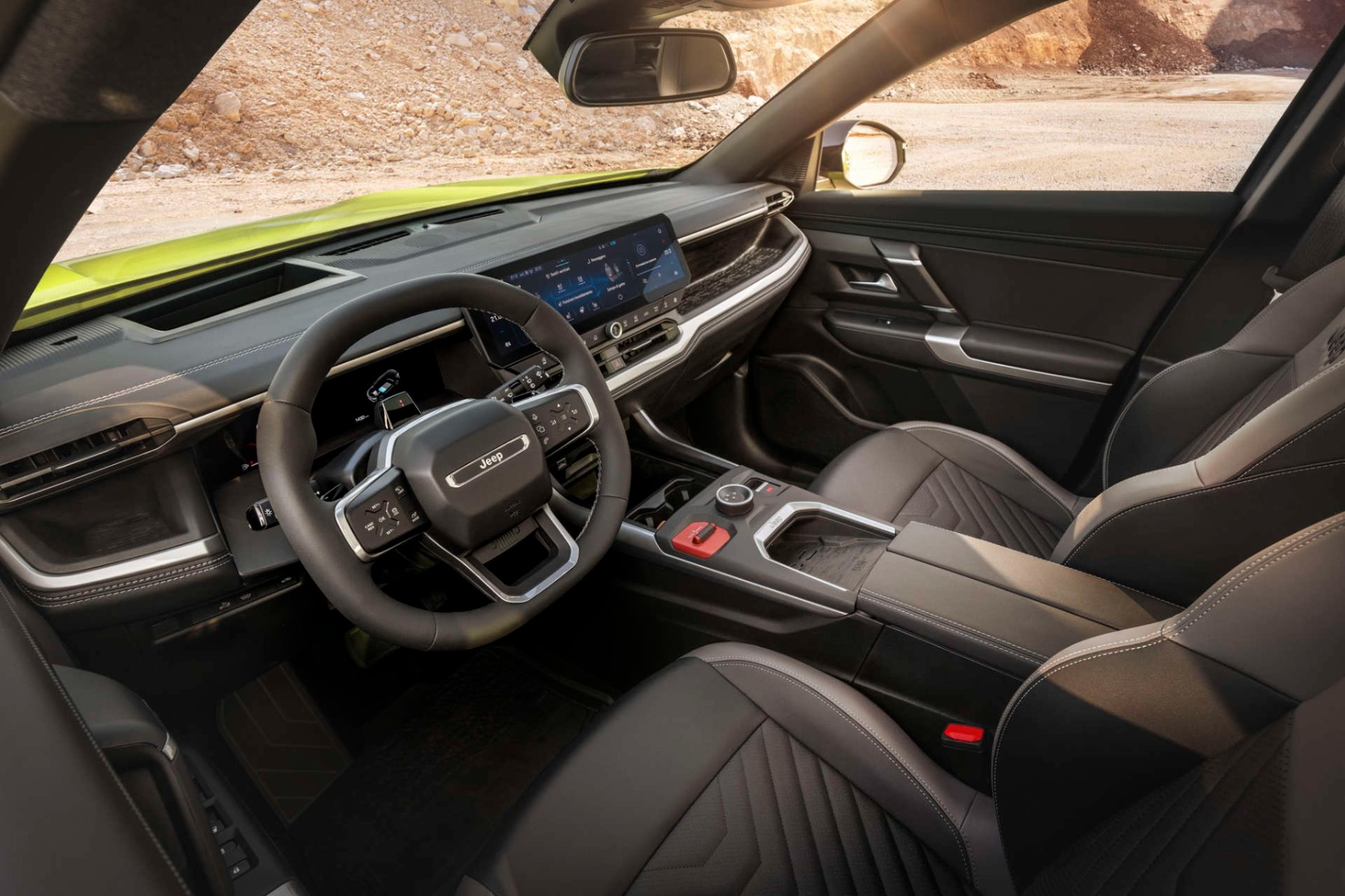 Новий Jeep Compass, інтерʼєр салону